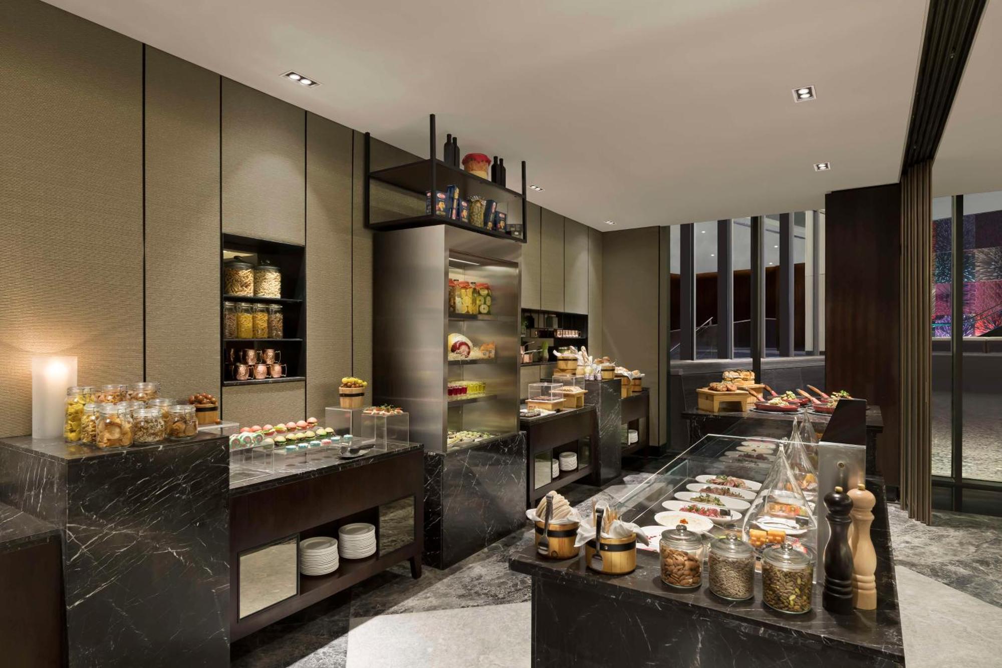 Hilton Bengaluru Embassy Manyata Business Park Hotel Eksteriør billede