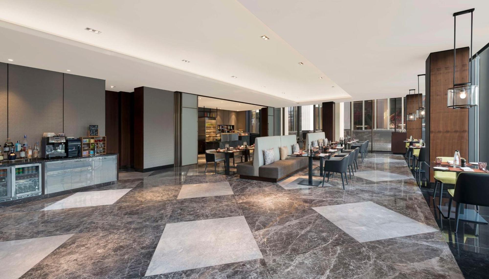 Hilton Bengaluru Embassy Manyata Business Park Hotel Eksteriør billede
