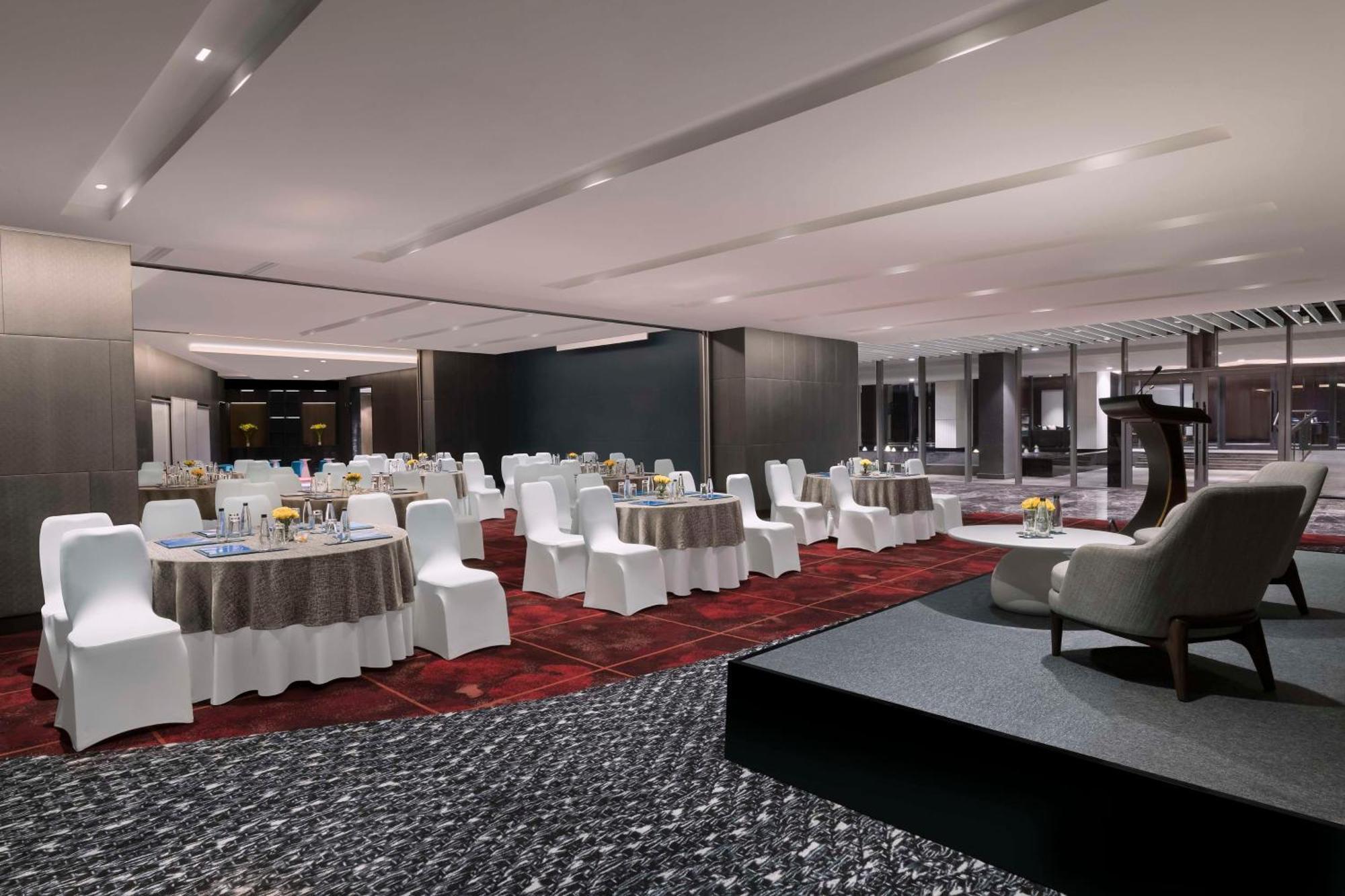 Hilton Bengaluru Embassy Manyata Business Park Hotel Eksteriør billede