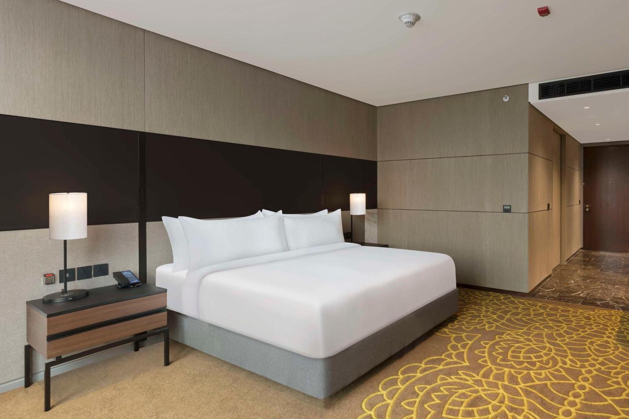 Hilton Bengaluru Embassy Manyata Business Park Hotel Eksteriør billede