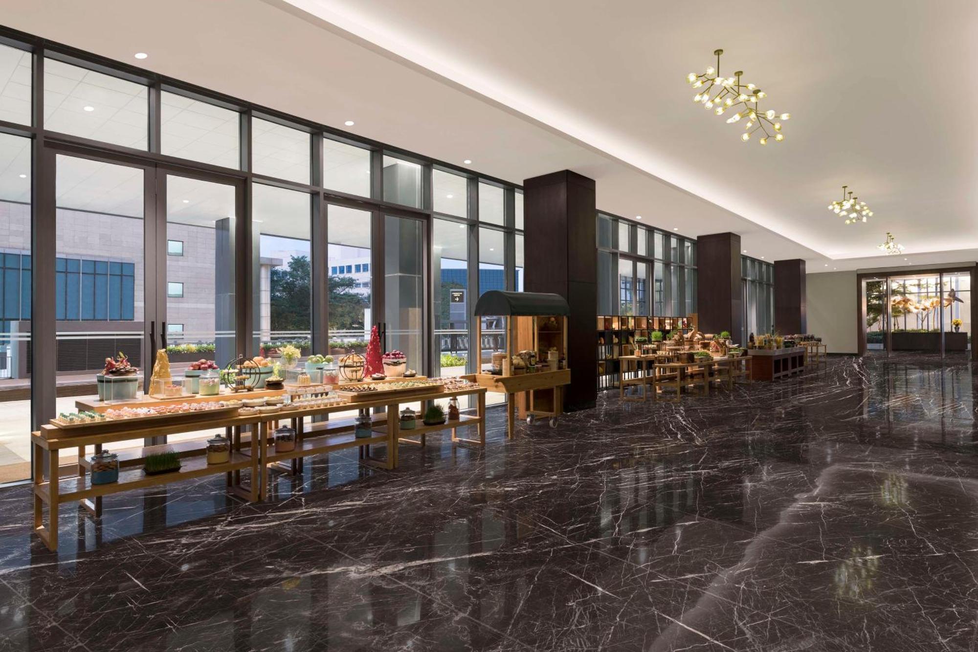 Hilton Bengaluru Embassy Manyata Business Park Hotel Eksteriør billede