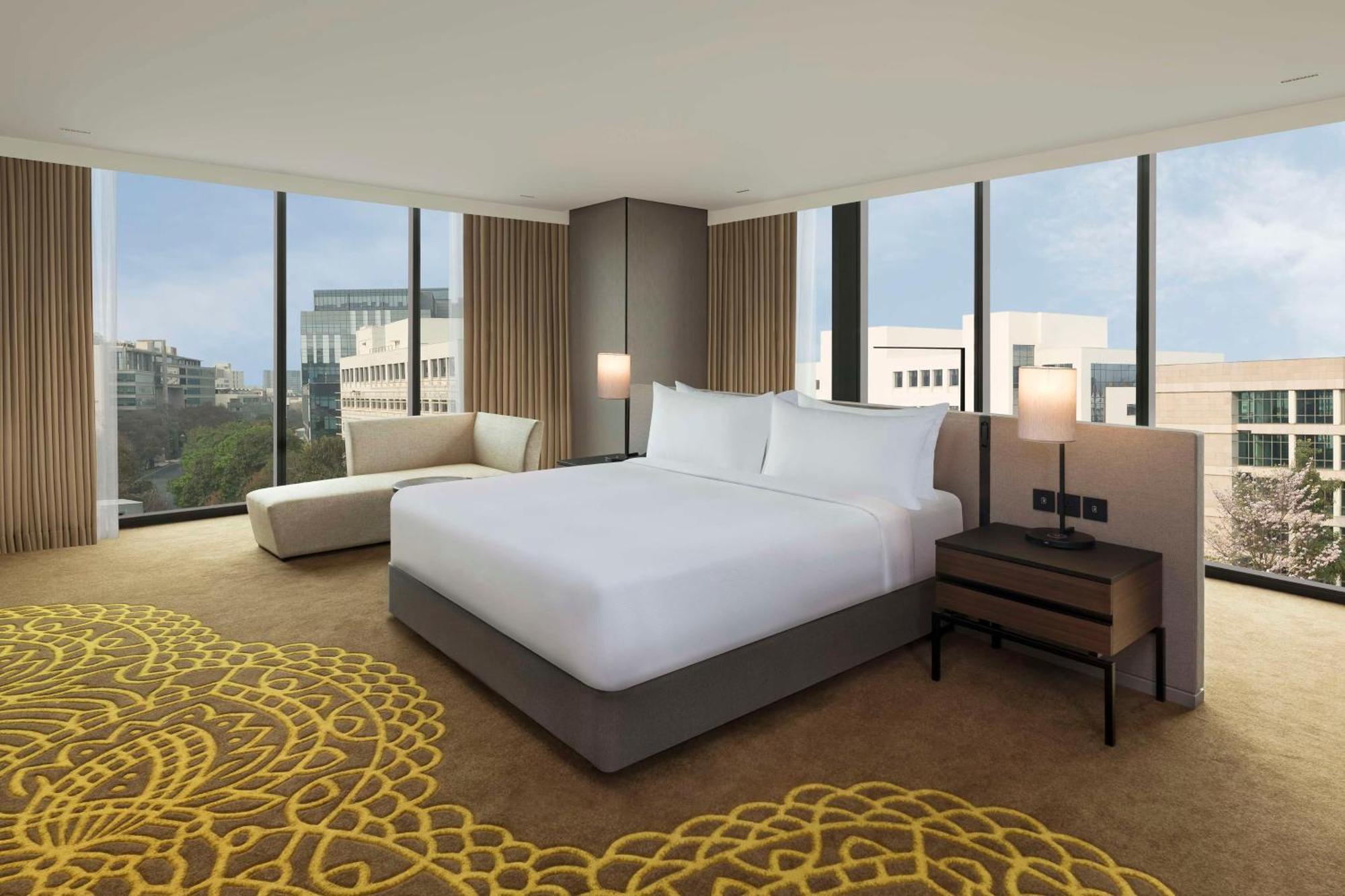 Hilton Bengaluru Embassy Manyata Business Park Hotel Eksteriør billede