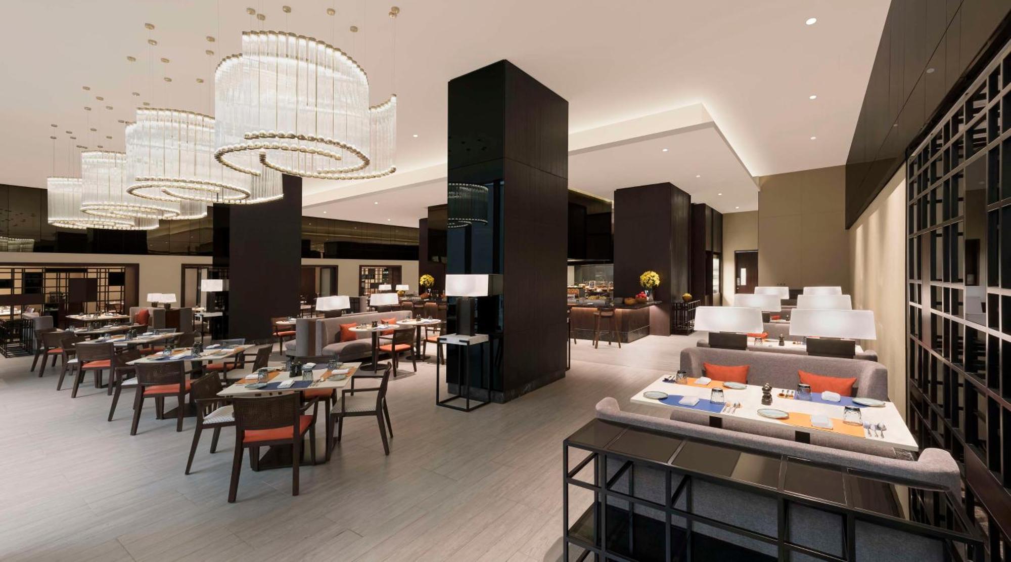 Hilton Bengaluru Embassy Manyata Business Park Hotel Eksteriør billede