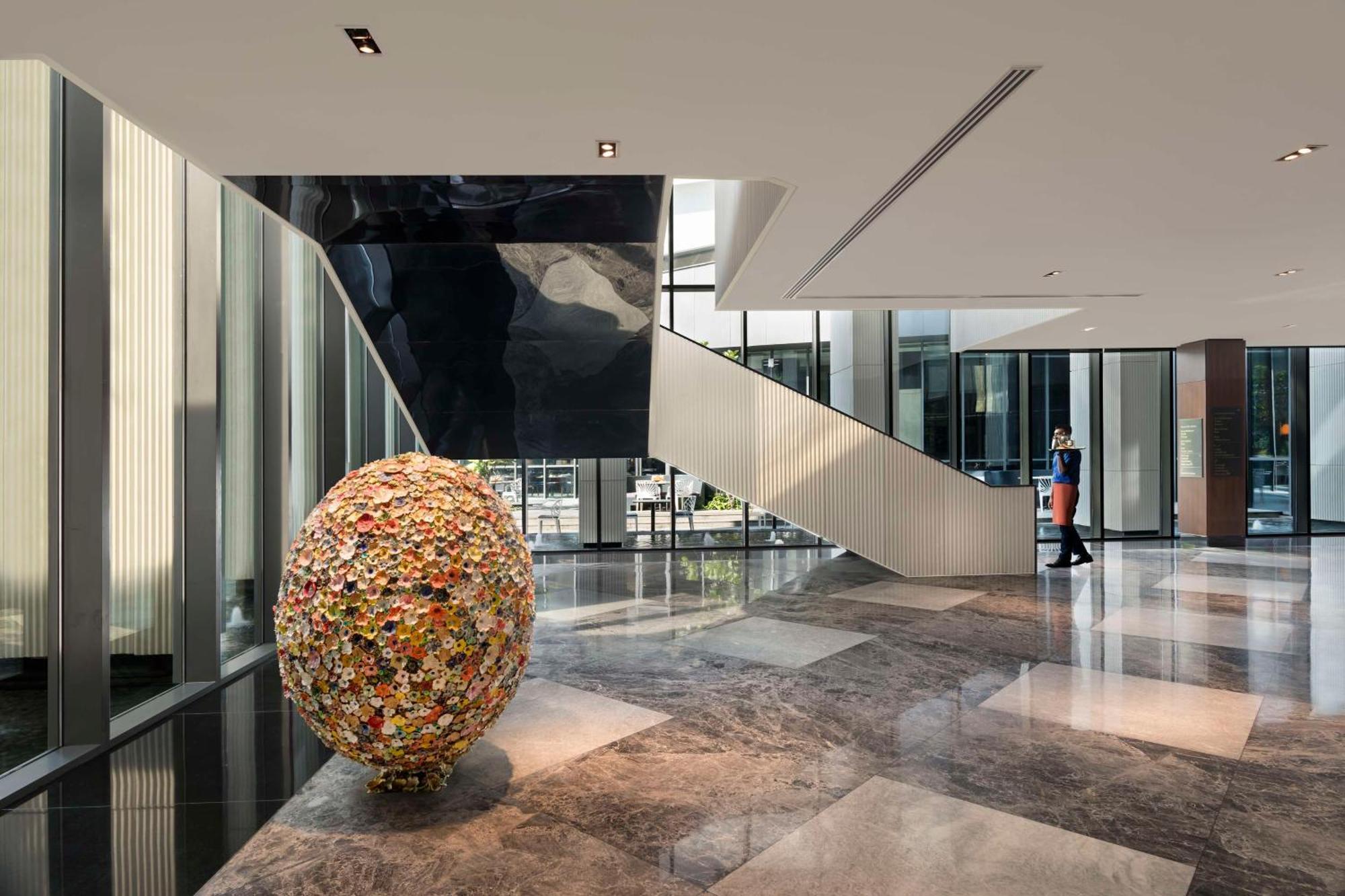 Hilton Bengaluru Embassy Manyata Business Park Hotel Eksteriør billede