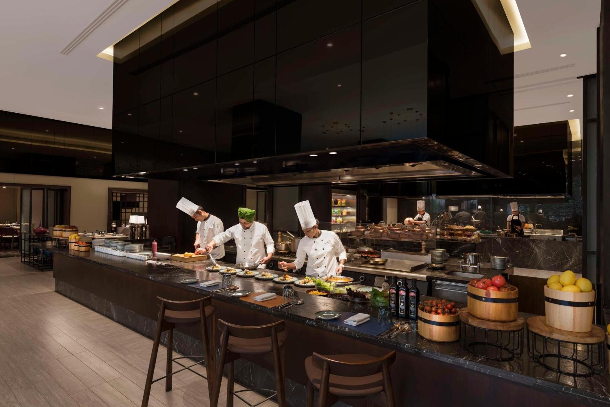 Hilton Bengaluru Embassy Manyata Business Park Hotel Eksteriør billede