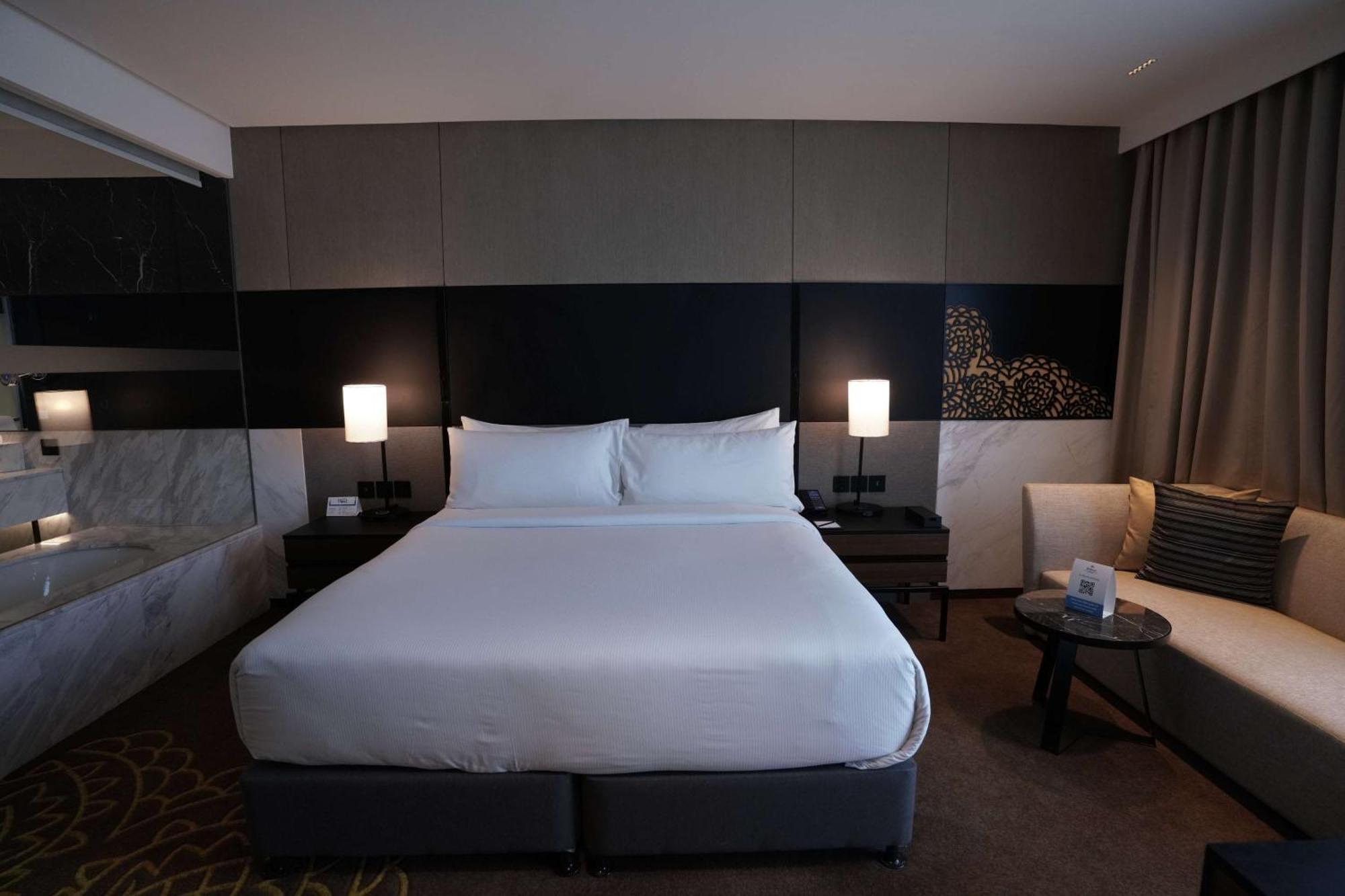 Hilton Bengaluru Embassy Manyata Business Park Hotel Eksteriør billede
