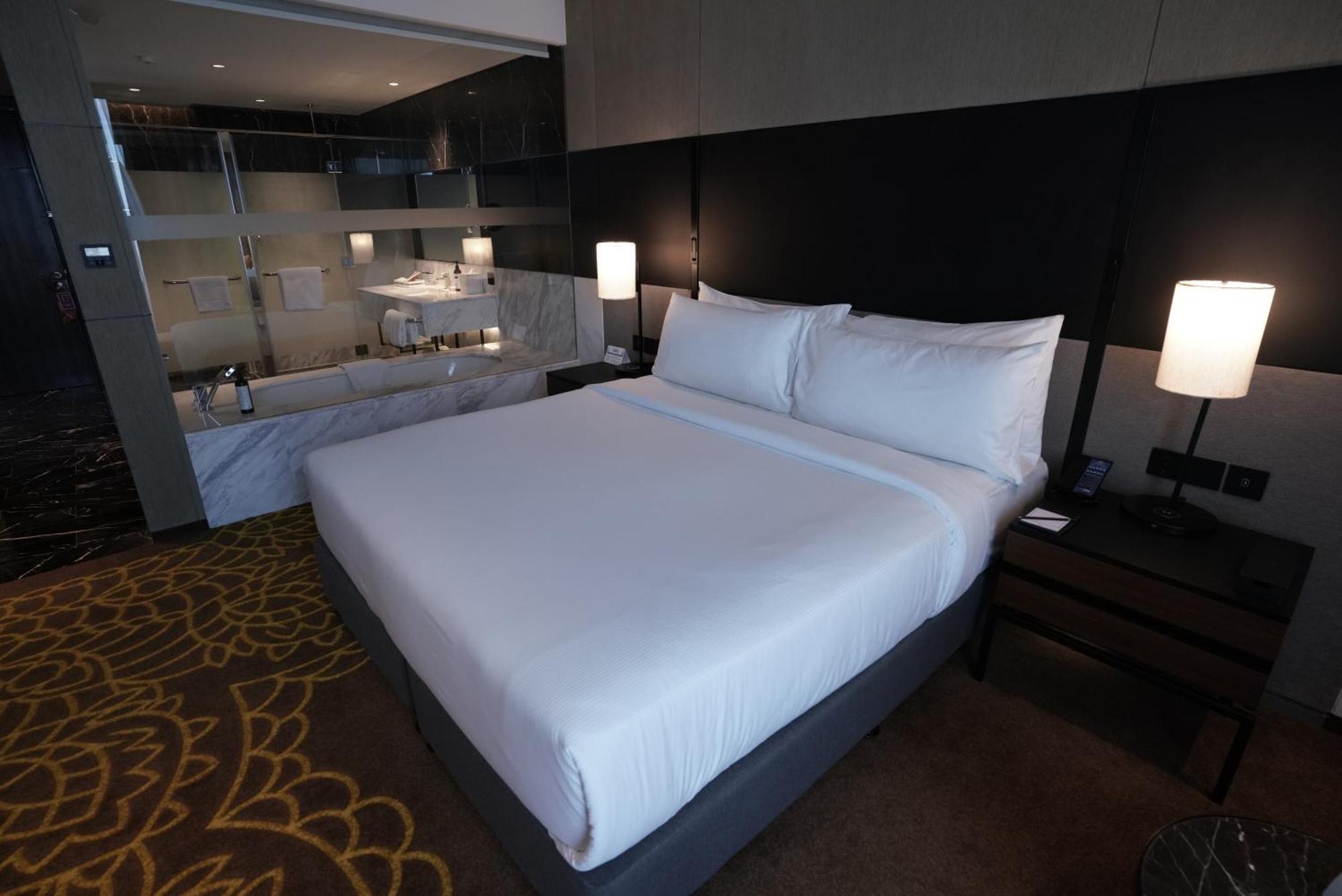 Hilton Bengaluru Embassy Manyata Business Park Hotel Eksteriør billede